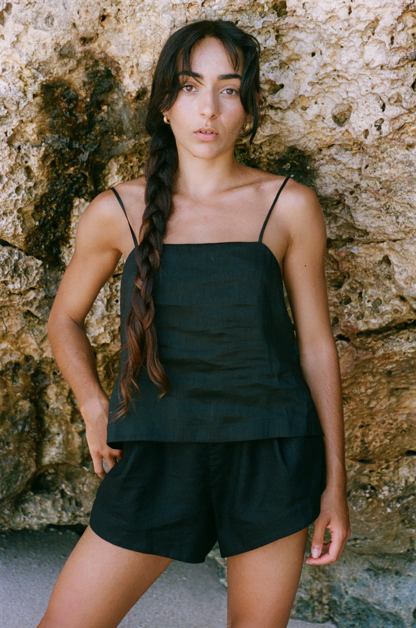 GAIA BLACK LINEN SHORTS
