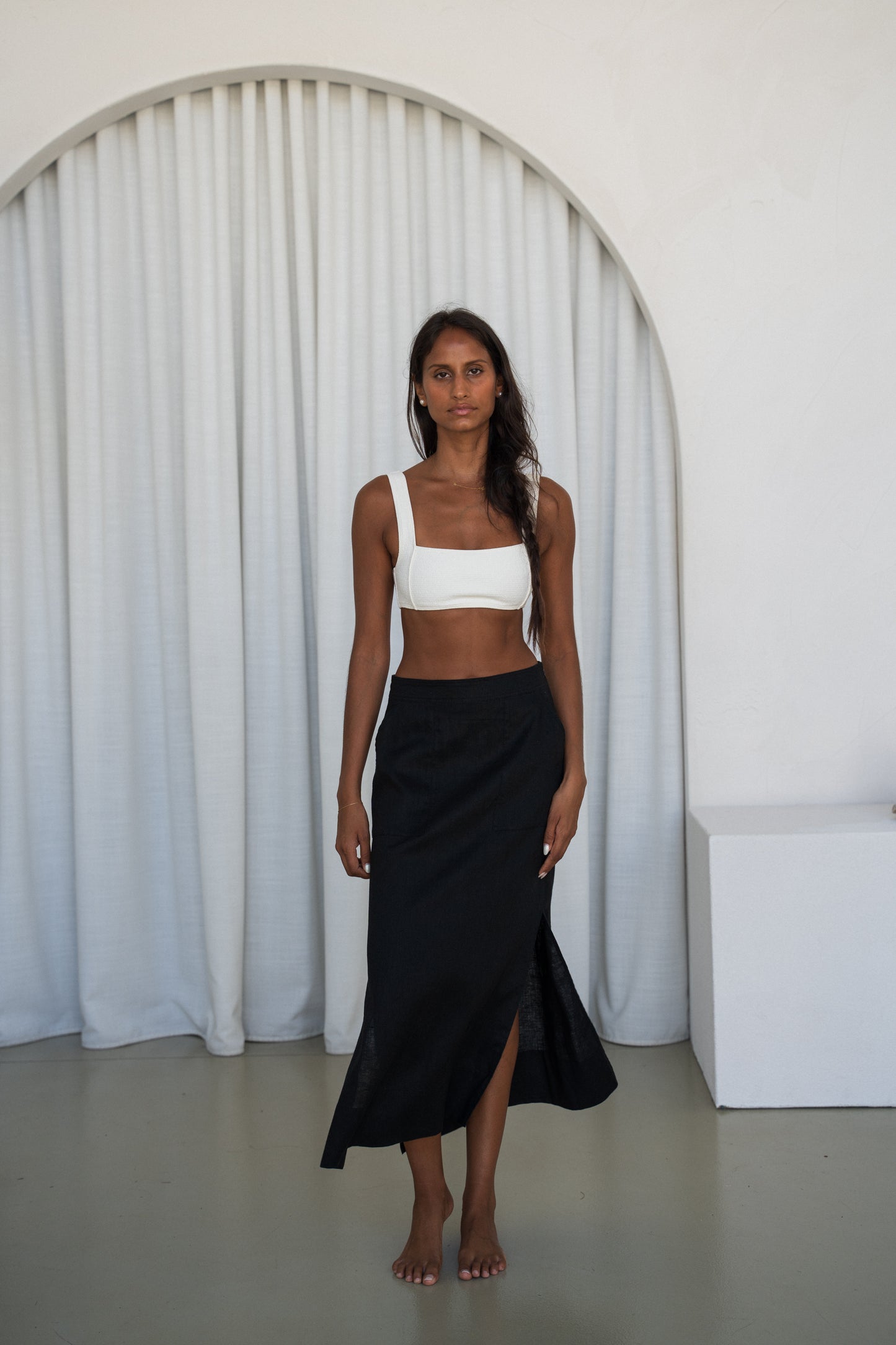 NADI BLACK LINEN SKIRT