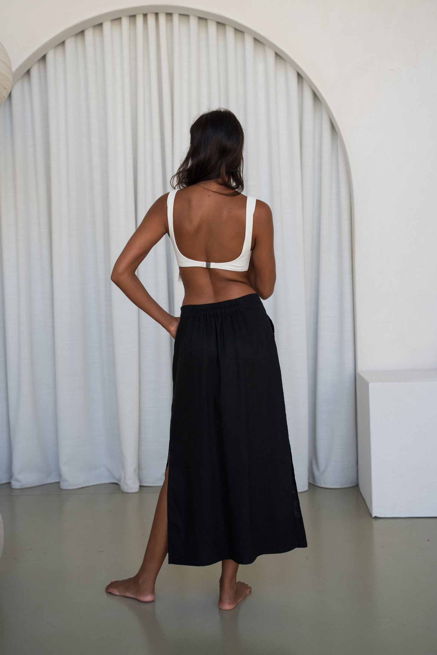 NADI BLACK LINEN SKIRT